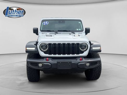 Used 2024 Jeep Wrangler Unlimited Rubicon AWD/4WD image 8