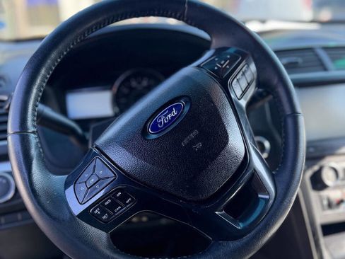 Used 2016 Ford Explorer XLT w/ Equipment Group 202A image 16