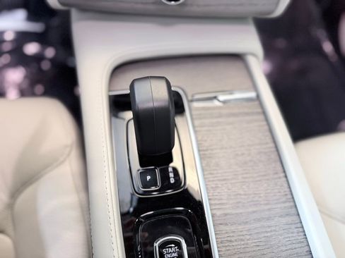 Used 2023 Volvo XC90 B6 Plus AWD/4WD image 14
