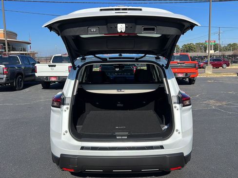 New 2026 Nissan Rogue SV w/ Cold Weather Package image 10