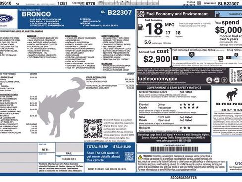 Used 2025 Ford Bronco Badlands image 10