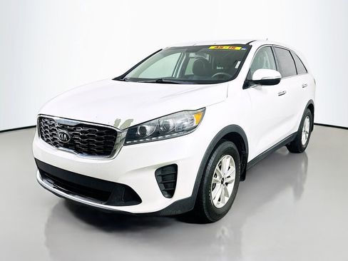 Used 2019 Kia Sorento FWD image 3