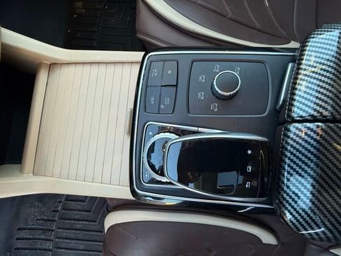 Used 2017 Mercedes-Benz GLS 450 4MATIC image 15