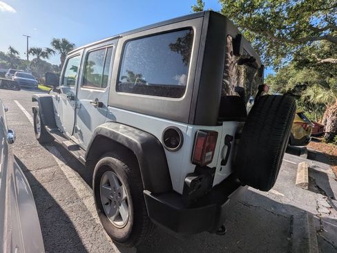 Used 2018 Jeep Wrangler Unlimited Sport S AWD/4WD image 11