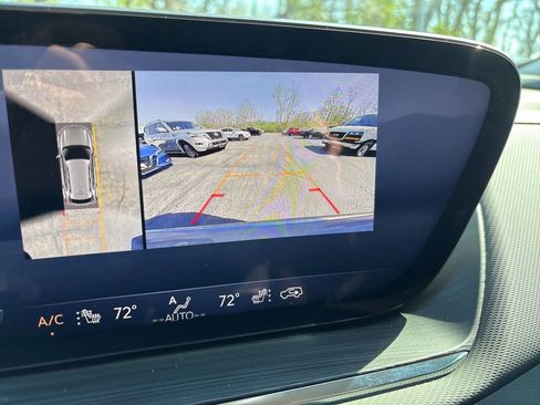 Used 2025 Buick Envision Preferred AWD/4WD image 31