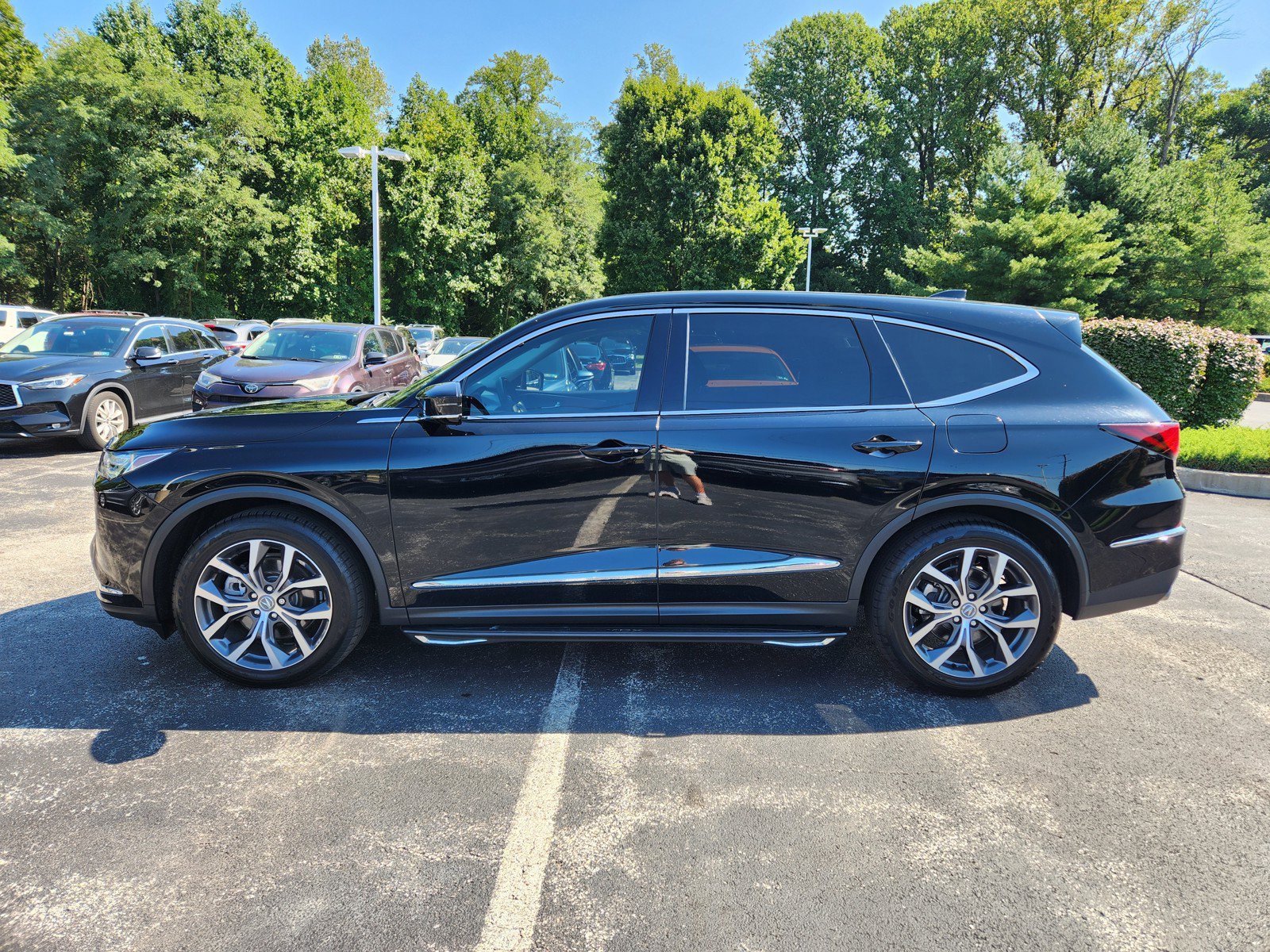 Used 2022 Acura MDX w/ Technology Package AWD/4WD image 5