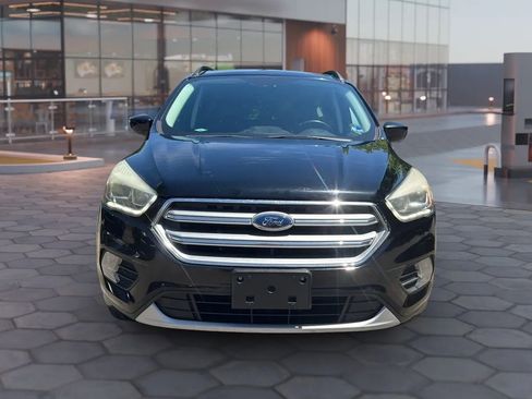 Used 2017 Ford Escape SE w/ SE Leather Comfort Package AWD/4WD image 2