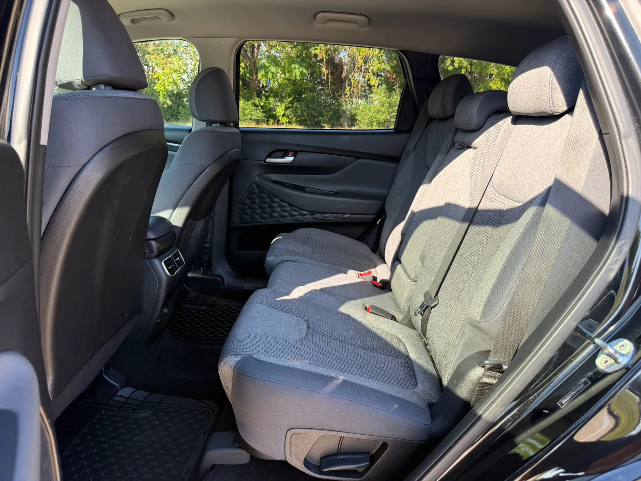 Used 2021 Hyundai Santa Fe SE FWD image 11