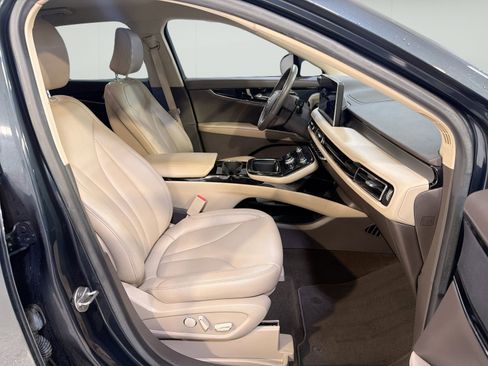 Used 2023 Lincoln Nautilus FWD w/ Premium Package image 28