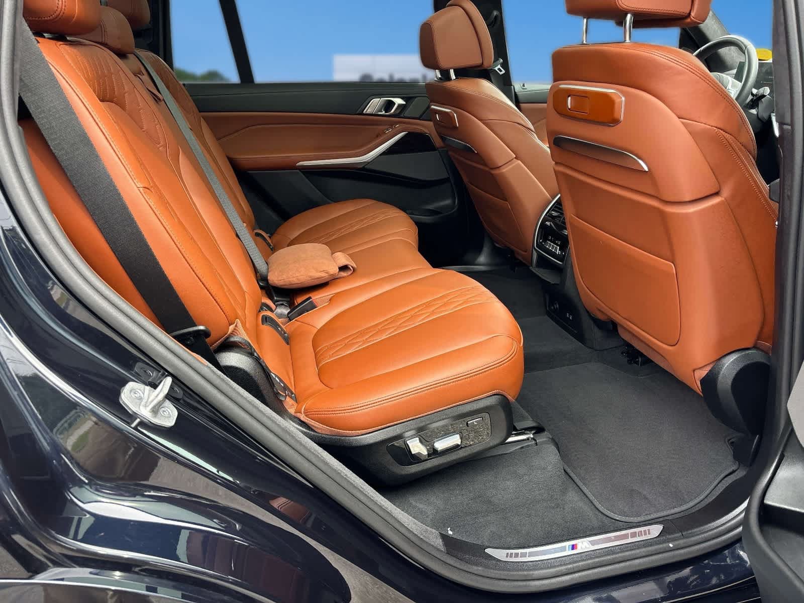 Used 2024 BMW X7 M60i w/ Executive Package AWD/4WD image 21