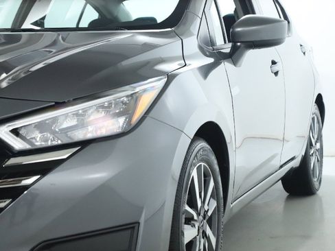 Certified 2025 Nissan Versa SV image 5