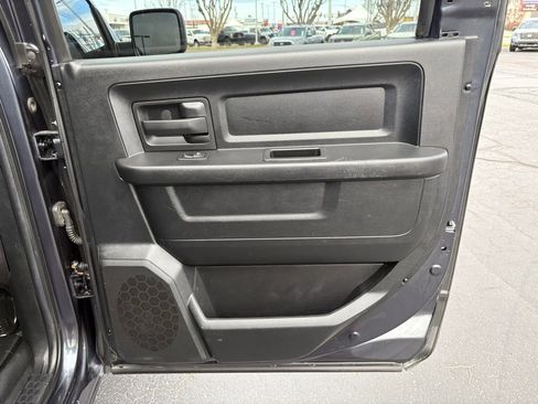 Used 2014 RAM 1500 4x4 Crew Cab w/ Protection Group image 21