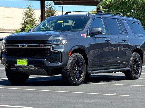 Used 2022 Chevrolet Suburban Z71 w/ Off-Road Capability Package image 15