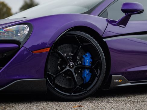 Used 2019 McLaren 600LT Rare MSO Mauvine Blue Tons of image 26