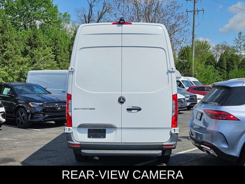 New 2024 Mercedes-Benz eSprinter 170 Cargo image 7