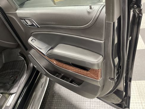 Used 2015 GMC Yukon XL SLT w/ Open Road Package image 26