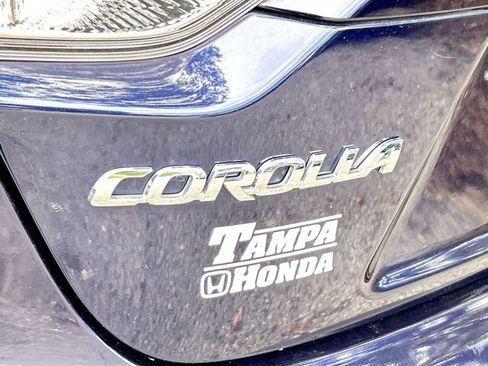 Used 2021 Toyota Corolla LE w/ LE Convenience Package FWD image 8
