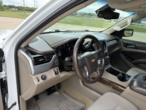 Used 2017 Chevrolet Tahoe LS w/ All-Season Package RWD image 18