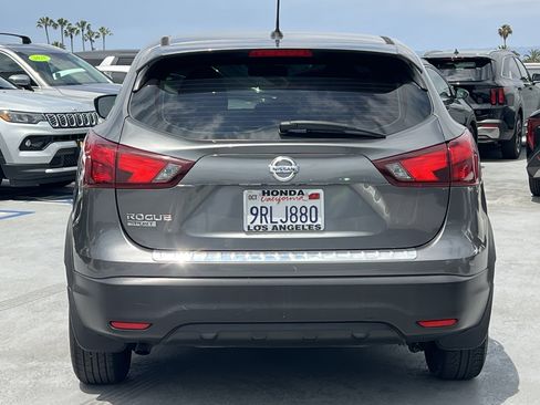 Used 2018 Nissan Rogue Sport S FWD image 6