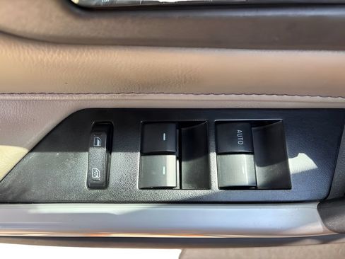 Used 2014 Ford Edge SEL w/ Equipment Group 205A AWD/4WD image 11
