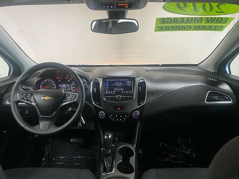 Used 2019 Chevrolet Cruze LS w/ LS Convenience Package image 24