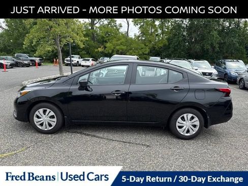 Used 2025 Nissan Versa S w/ Trunk Package FWD image 4