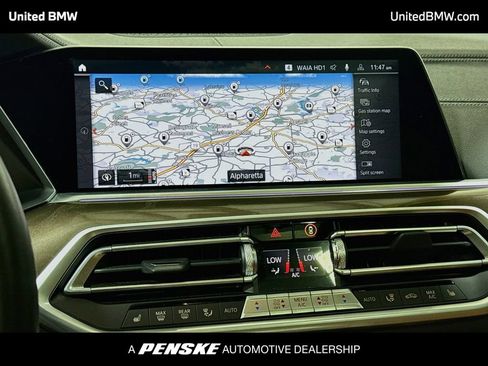 Used 2023 BMW X5 xDrive40i w/ M Sport Package AWD/4WD image 17