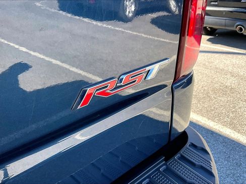 Used 2021 Chevrolet Silverado 1500 RST image 8