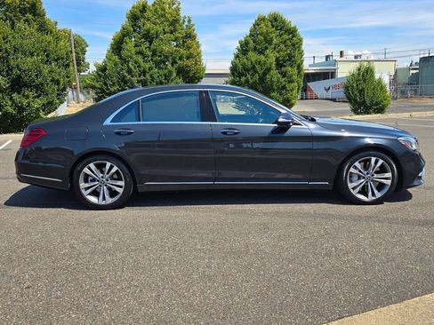 Used 2018 Mercedes-Benz S 560 Sedan w/ Premium Package image 6