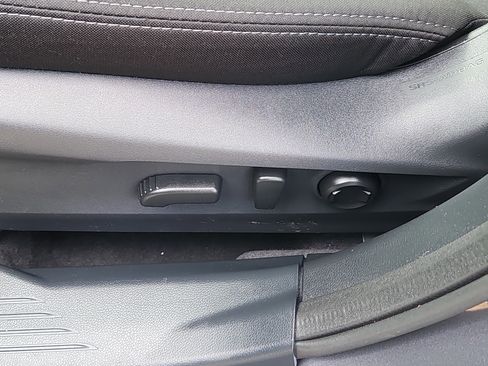 Certified 2025 Subaru Outback Premium image 13