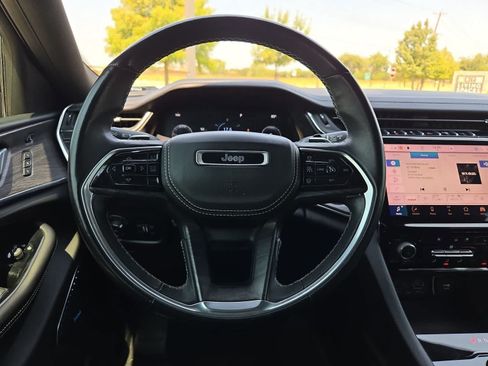 Used 2021 Jeep Grand Cherokee L Overland w/ Luxury Tech Group IV RWD image 22