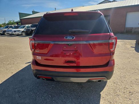 Used 2017 Ford Explorer XLT FWD image 13