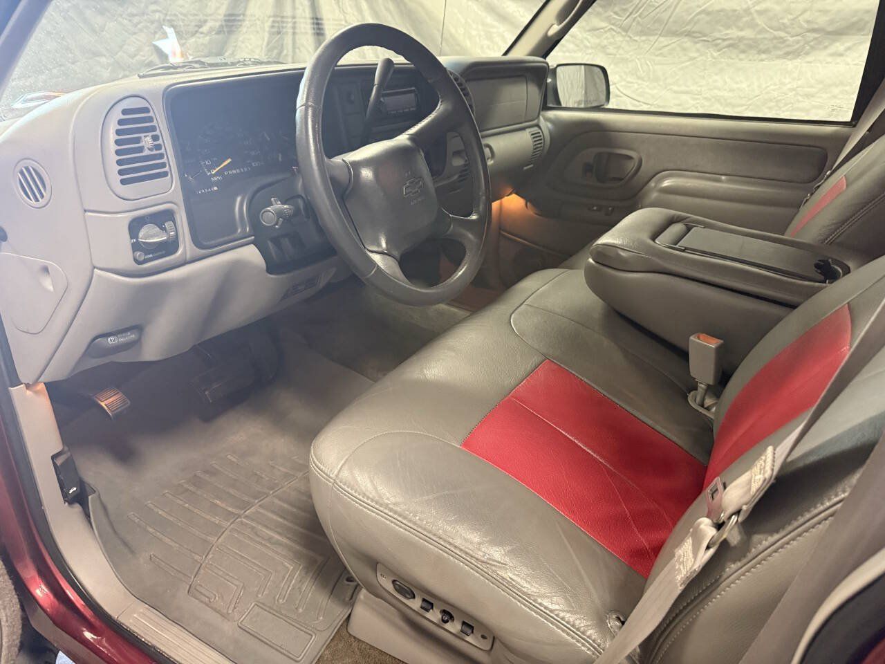 Used 1999 Chevrolet Tahoe Z71 AWD/4WD image 17