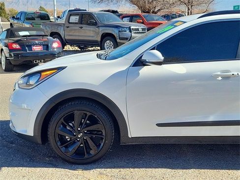 Used 2019 Kia Niro S Touring image 8