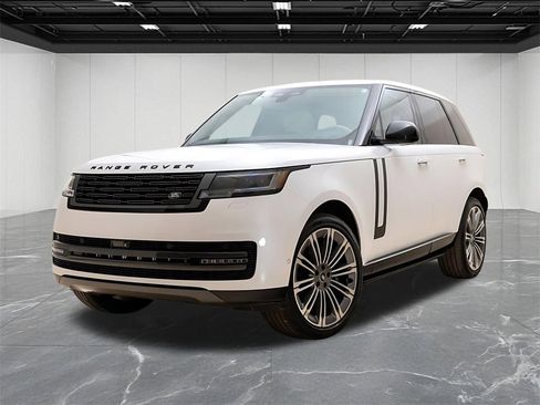 Used 2025 Land Rover Range Rover Autobiography image 18