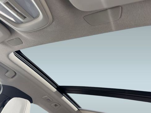 New 2026 Volvo XC40 B5 Plus w/ Protection Package Premier image 15