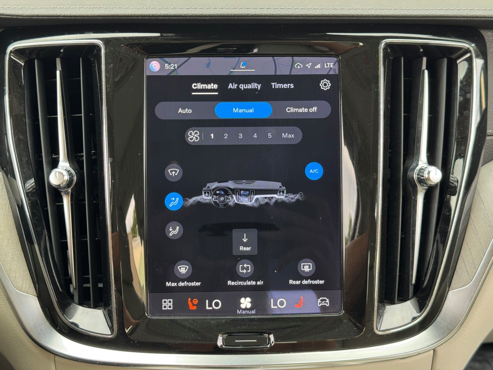 Used 2023 Volvo S60 B5 Ultimate w/ Climate Package FWD image 27