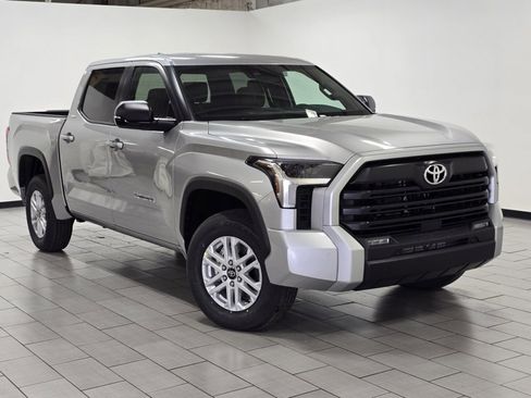 New 2026 Toyota Tundra SR5 image 2