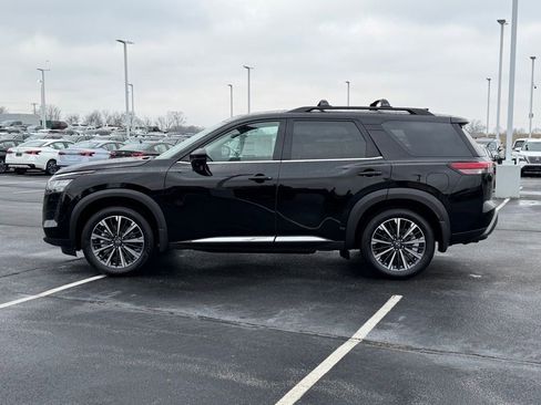 New 2026 Nissan Pathfinder Platinum image 7