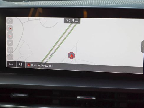 Used 2025 Kia Telluride S image 26