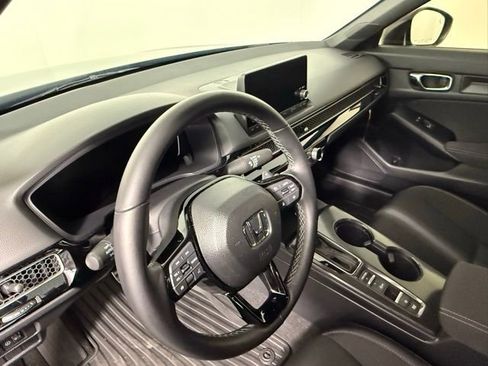 Used 2025 Honda Civic Sport image 16
