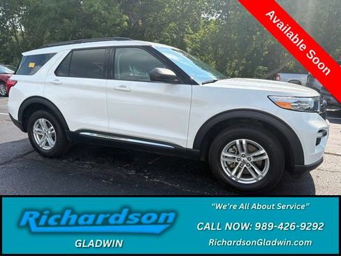 Used 2022 Ford Explorer XLT AWD/4WD image 1