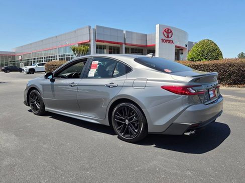 New 2026 Toyota Camry SE FWD image 9