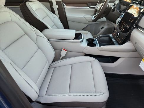 New 2026 GMC Terrain Denali w/ LPO, Floor Liner Package image 10