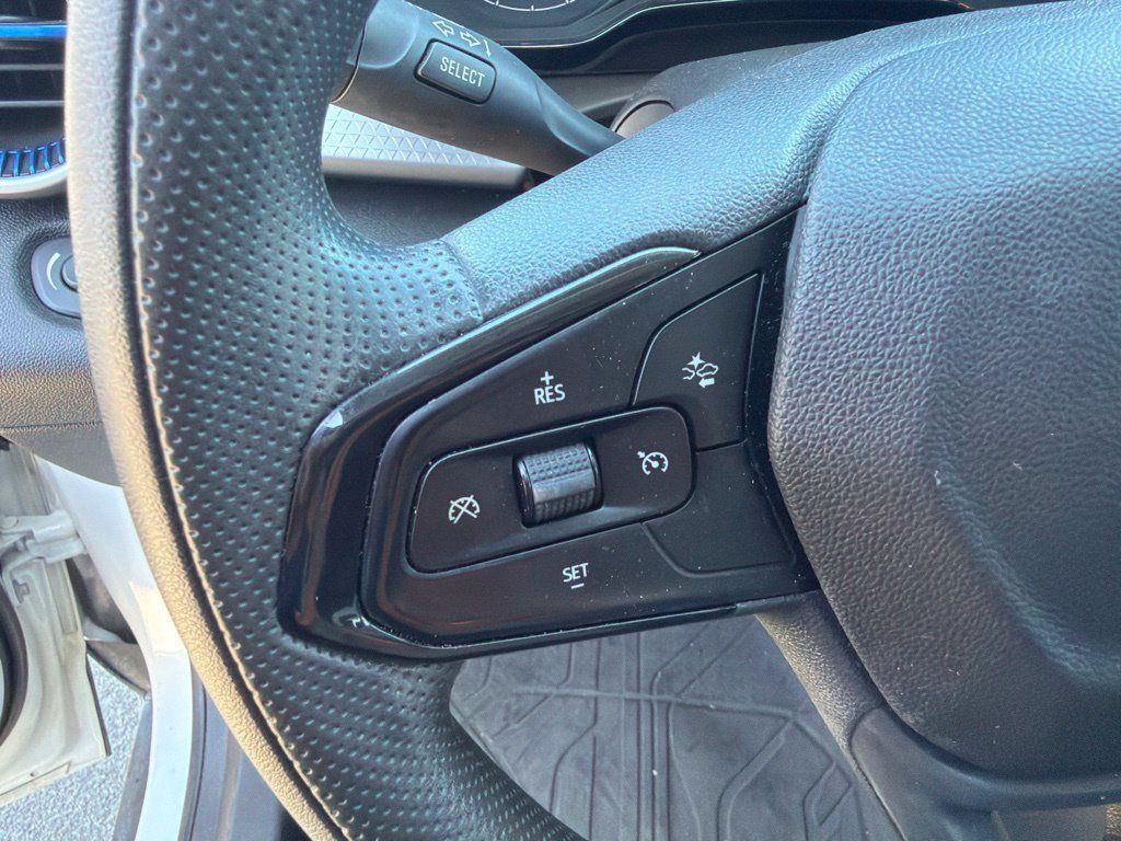 Used 2024 Chevrolet Trax LS w/ LS Convenience Package FWD image 17