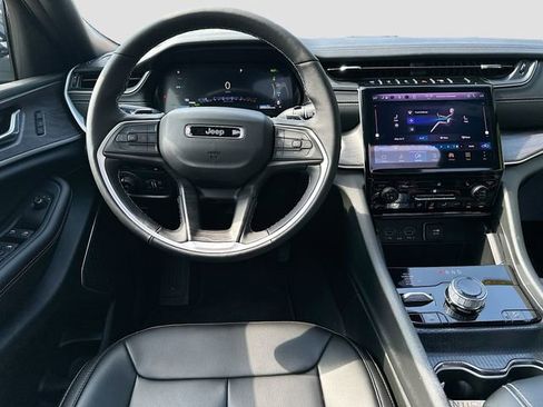 New 2025 Jeep Grand Cherokee Limited 4xe image 24