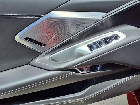 Used 2022 Chevrolet Corvette Stingray Premium Conv w/ Z51 Performance Package RWD image 14