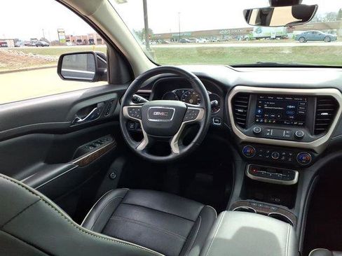 Used 2021 GMC Acadia Denali w/ Denali Ultimate Package image 6