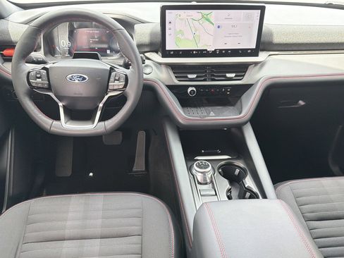 Used 2025 Ford Explorer ST-Line w/ Premium Package RWD image 28