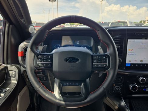 Used 2025 Ford F150 Raptor AWD/4WD image 18